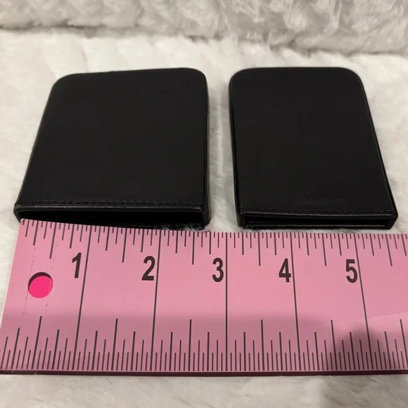 Coach Vintage Black Leather Card Holder - Picture 8 of 9